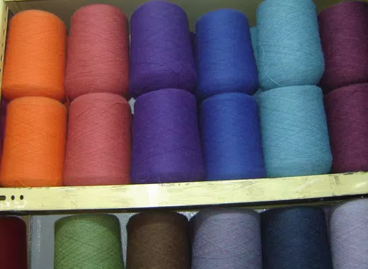 Alpaca Boucle Yarn d11
